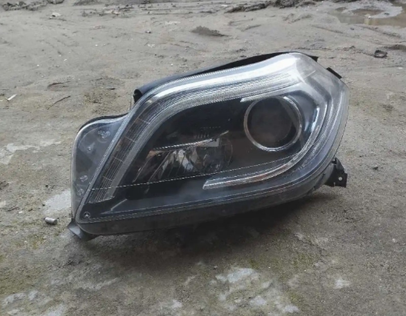 Фары от Mercedes-Benz